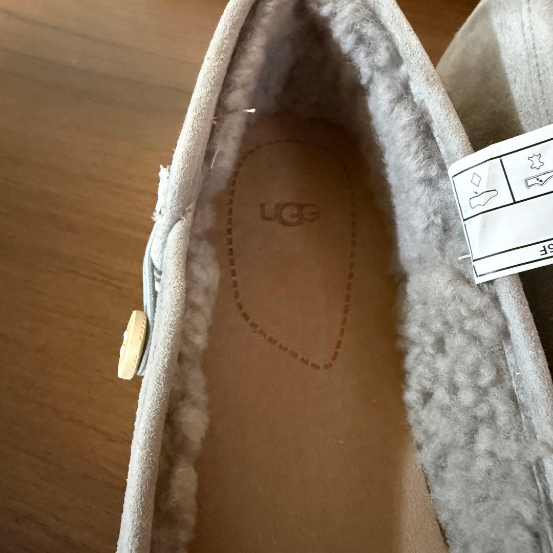 UGG グレー モカシンフラットシューズ 24.5cm