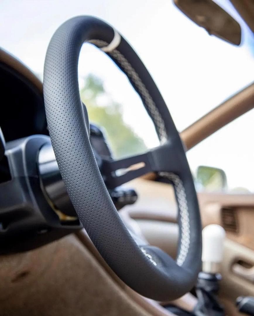 DND レース パンチングレザー パープルステッチ ステアリング 紫 USDM