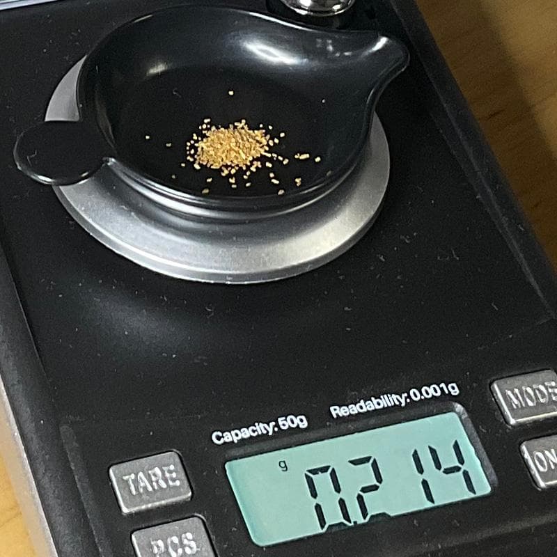 山*登様 ★砂金★北海道新十津川町　総富地川産★ 0.214g