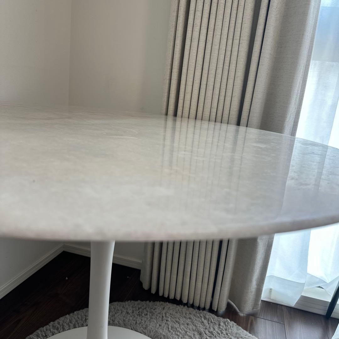 y*t様 E-comfort 大理石チューリップダイニングテーブルΦ100 - メルカリ