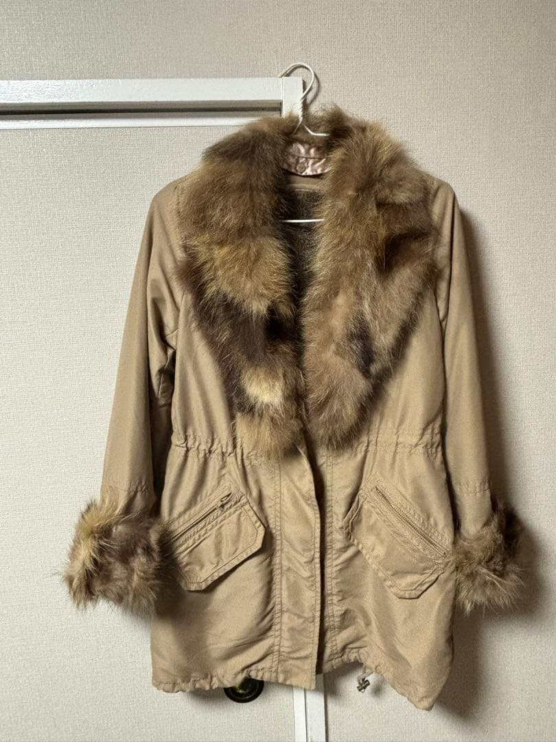 ベージュ フード付き ファー ダウンジャケット - The North F