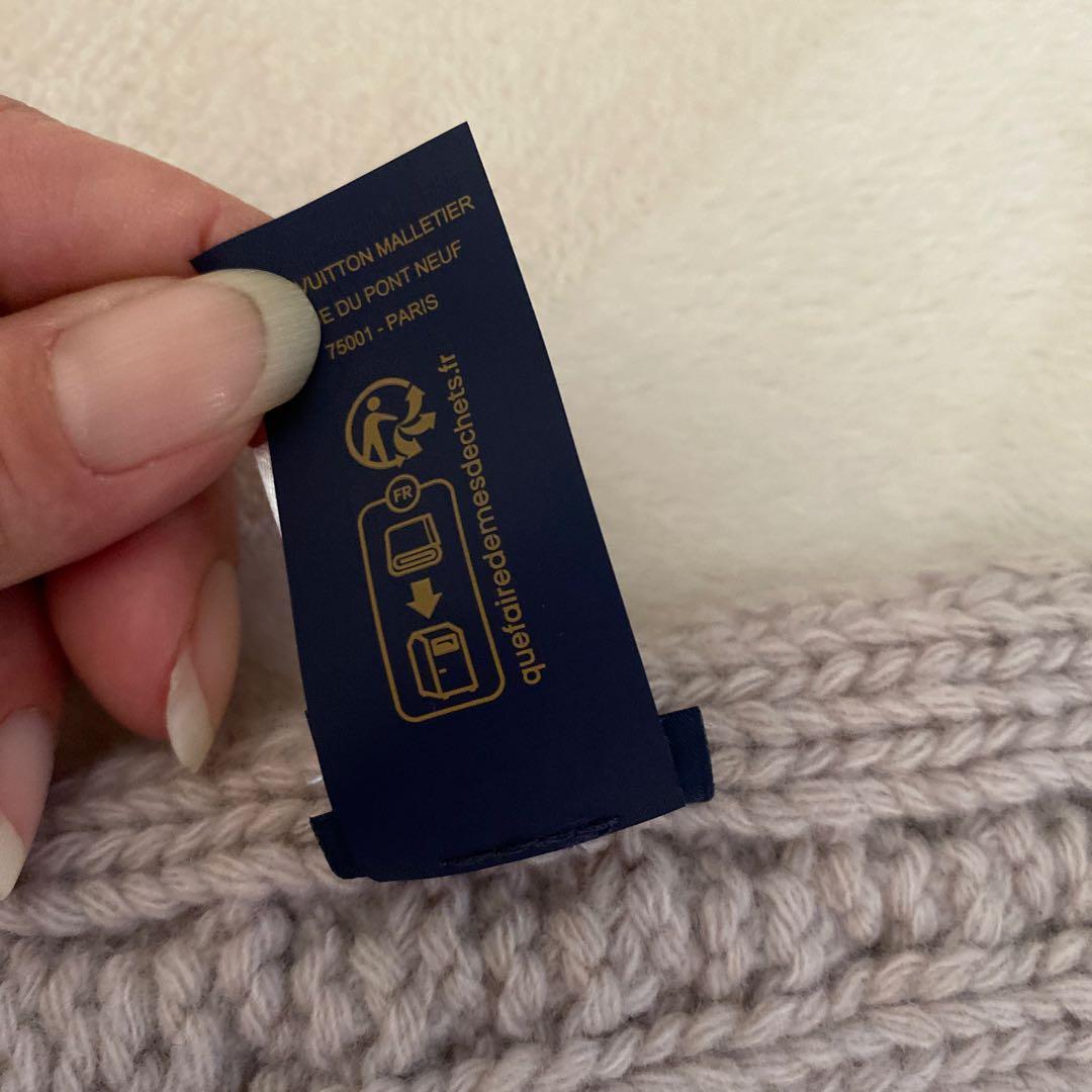 M96754 ヴィトンのマフラー オンリーIV ミニケーブル ベージュ - メルカリ