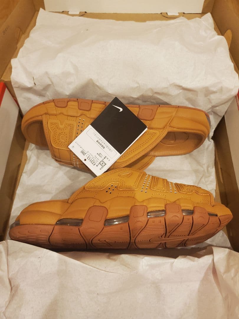 【送料込み】ナイキ エアモアアップテンポ スライド フラックス　26.0cm