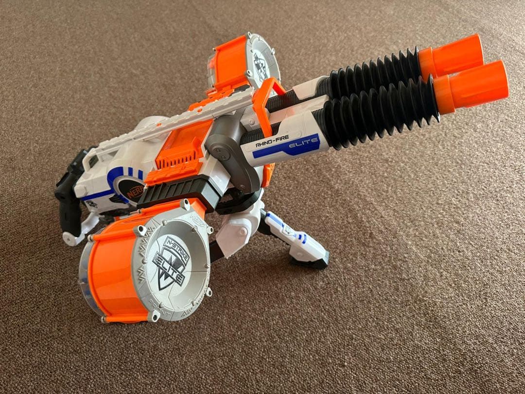 ナーフ　Rhino Fire Elite NERF Elite Rhino-Fire Blaster in great condition includes 3 drums