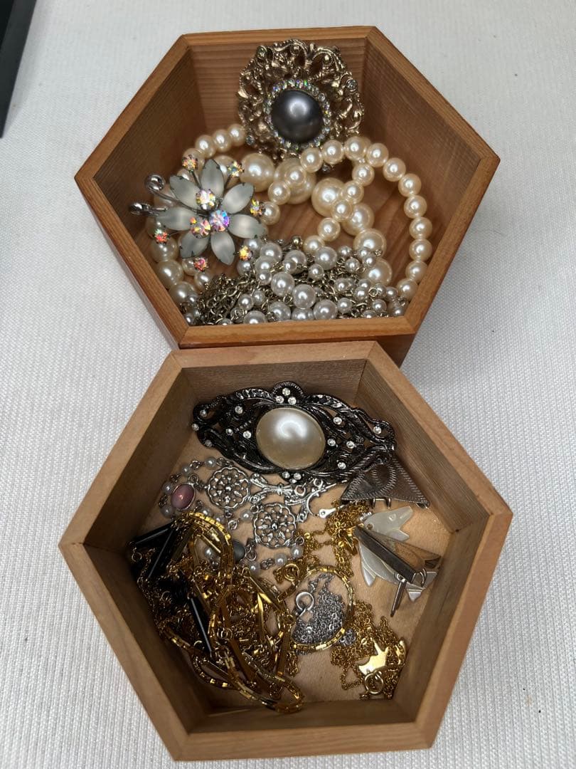 アクセサリーセット　遺品整理　生前整理 遺品整理・生前整理品】 アクセサリーセット ジュエリーボックス 時計