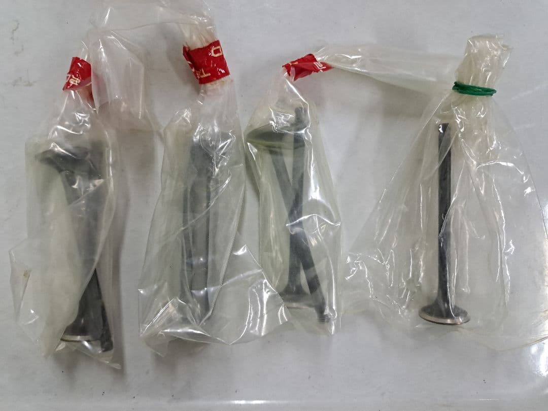 TRDエキゾーストバルブ 13715-AE902 (7本) 4AG16バルブ用 - メルカリ