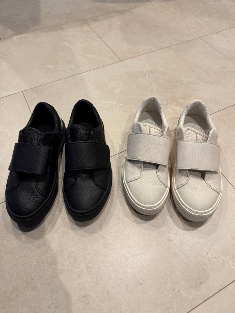 UGG スニーカー　2足セット　22.5cm