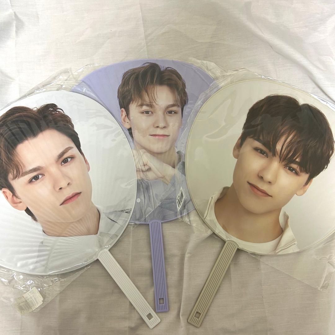 SEVENTEEN セブチ バーノン うちわ - メルカリ