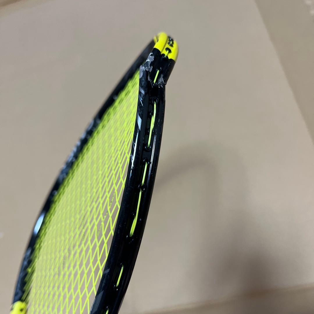 バドミントン ラケット 黒と黄色 - メルカリ