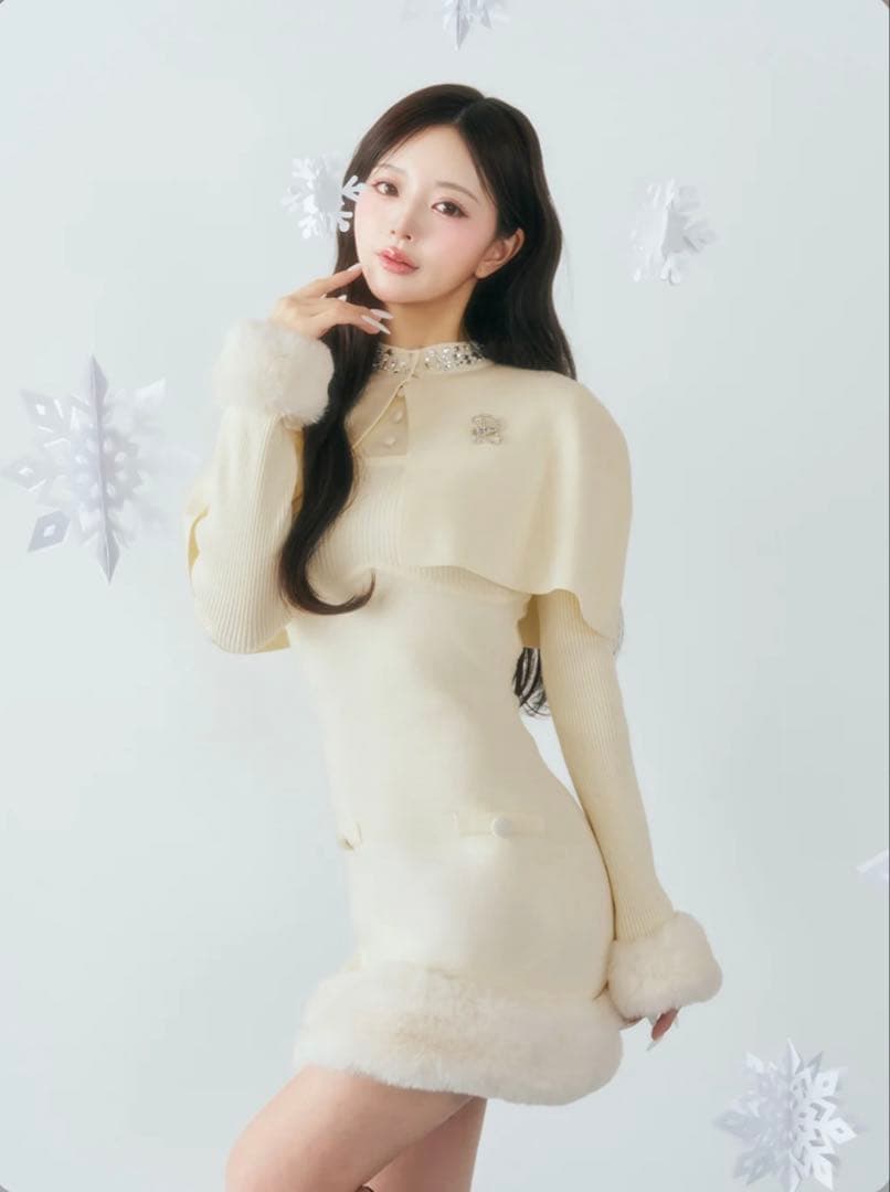 【新品タグ付き】Darich ビジューケープニットミニワンピース FL ダーリッチ Darich ビジューケープニットミニワンピース （ブラック