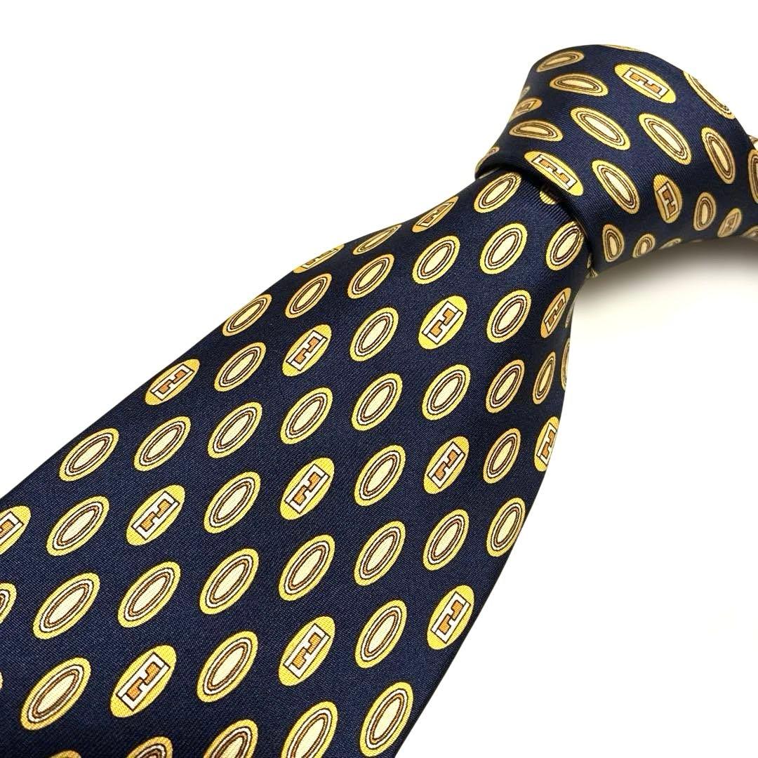 極美品】高級 FENDI フェンディ ネクタイ ズッカ柄 オーバル ネイビー