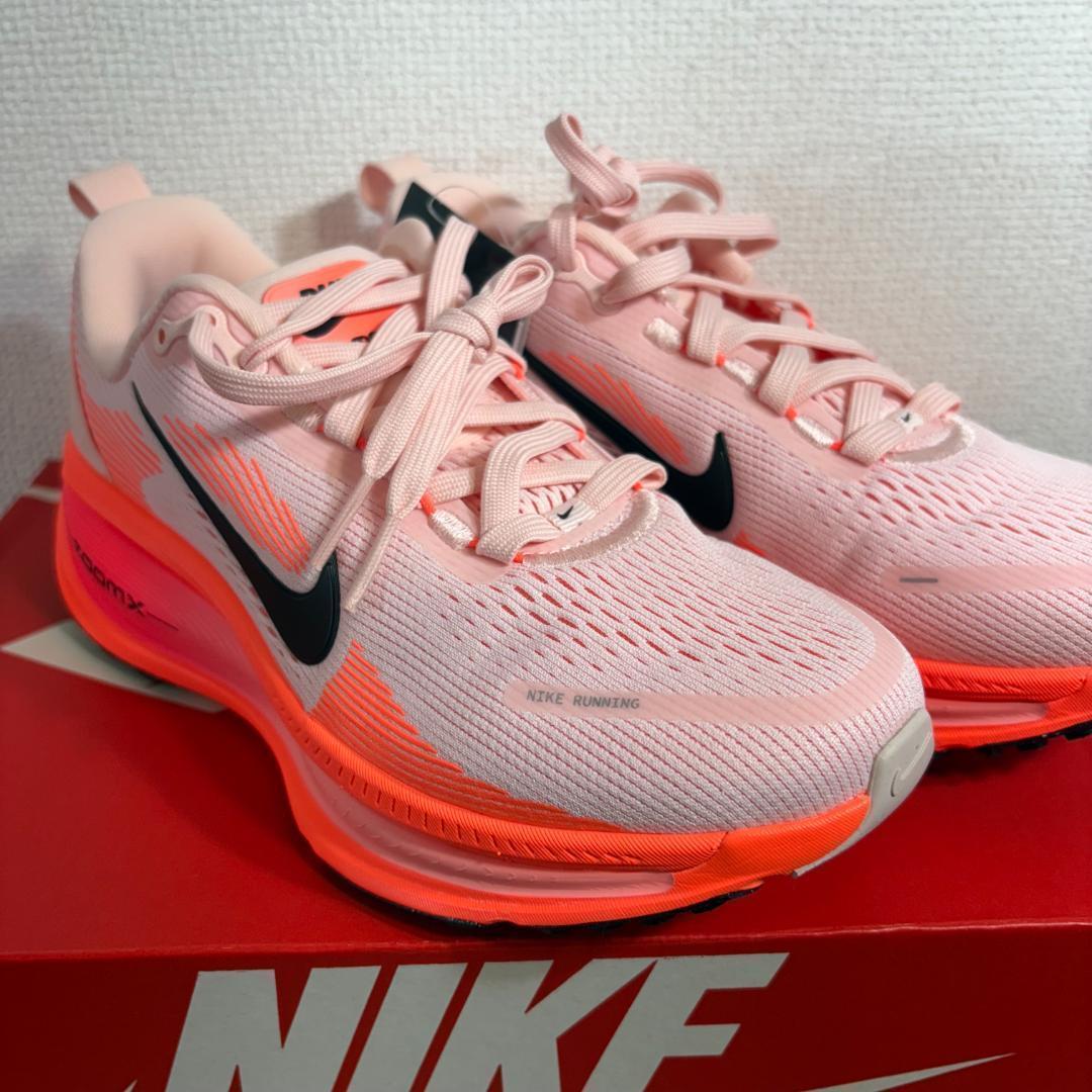 靴 23.5cm Nike Women's Vomero 18 HM6804-600