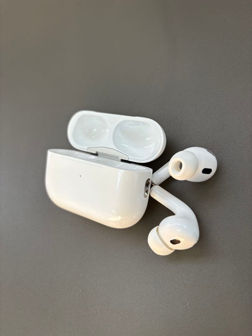 【訳あり】AirPodsPro 第2世代/USB-C <No.1722> light-hikari_4549995433937-y