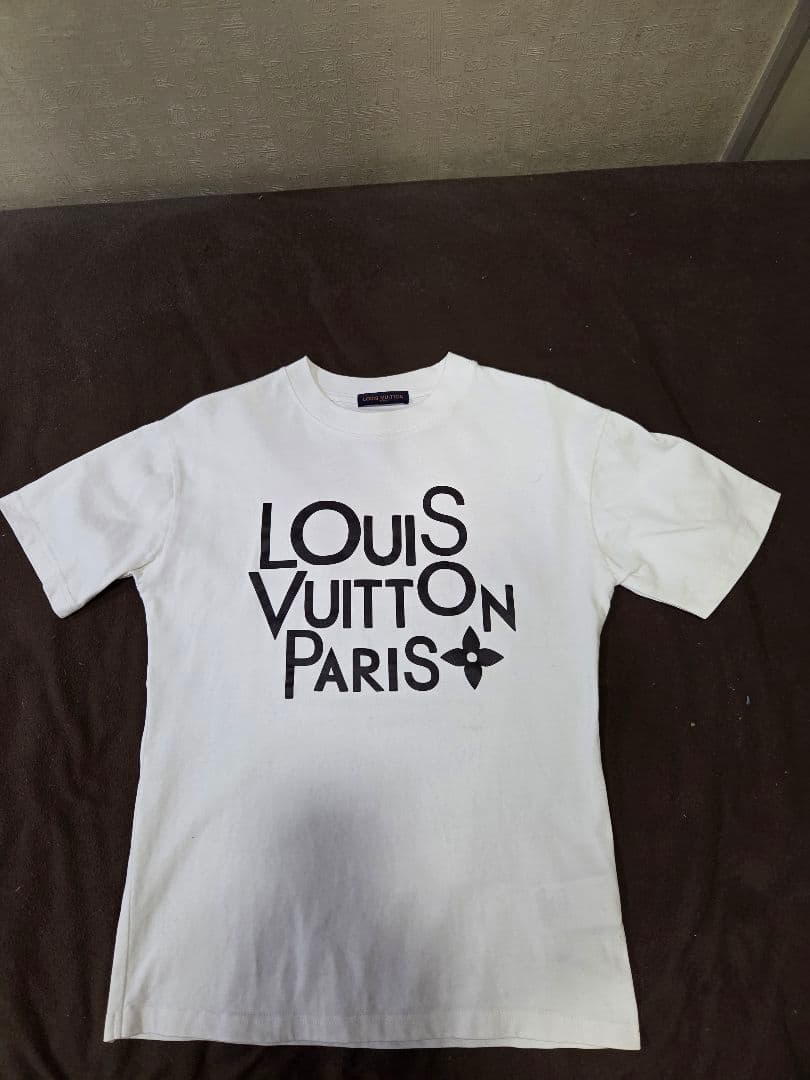 LOUIS VUITTON ホワイト Tシャツ - メルカリ