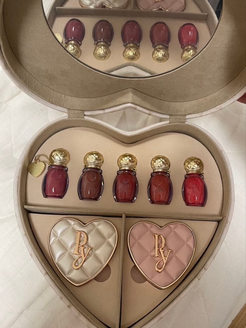 激レア PEONY NOBLE SECRET HOLIDAY BOX - メルカリ