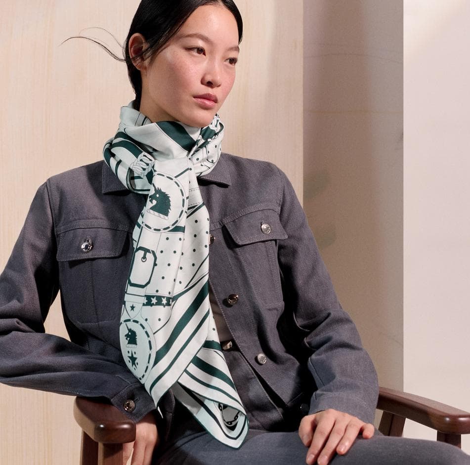 エルメス カレダブルフェイス 140 《朝の散歩・バンダナ》