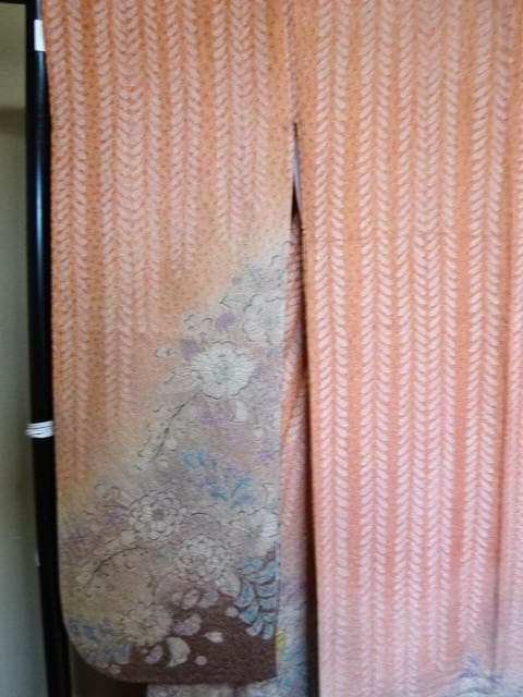 岡田様 振袖 総絞り辻が花 サ-モンピンク - メルカリ