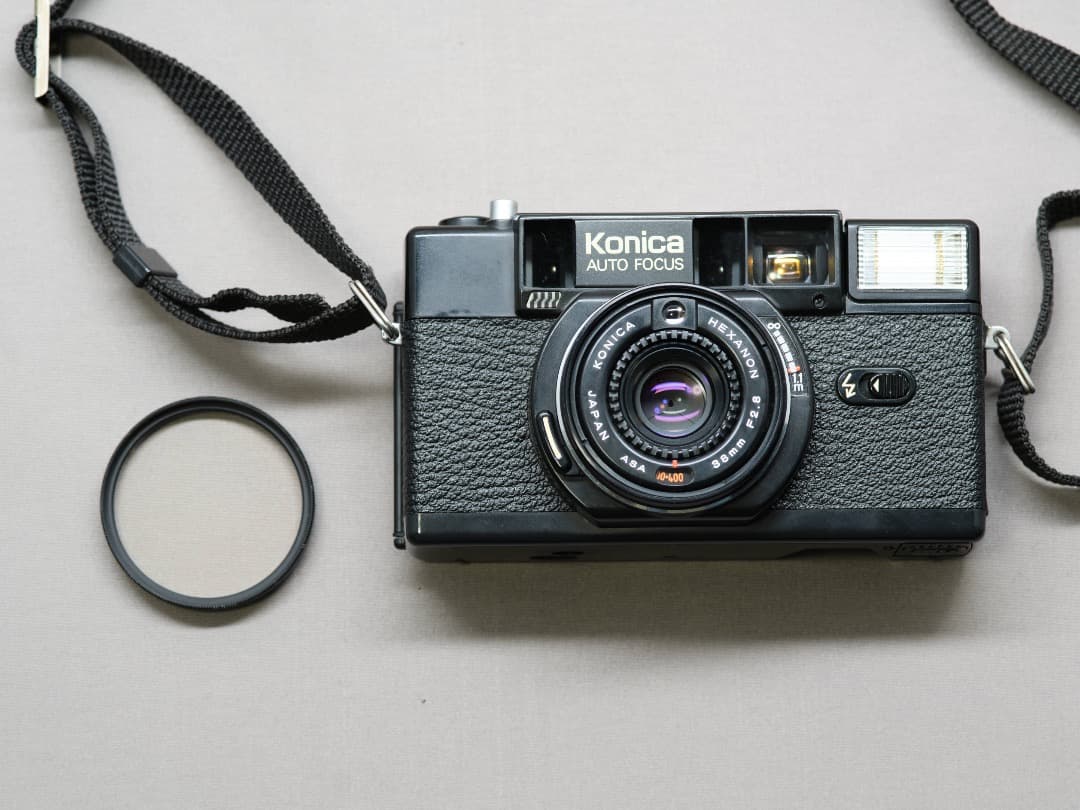 完動品】 Konica C35 AF2 フィルムカメラ モルト交換済み - メルカリ