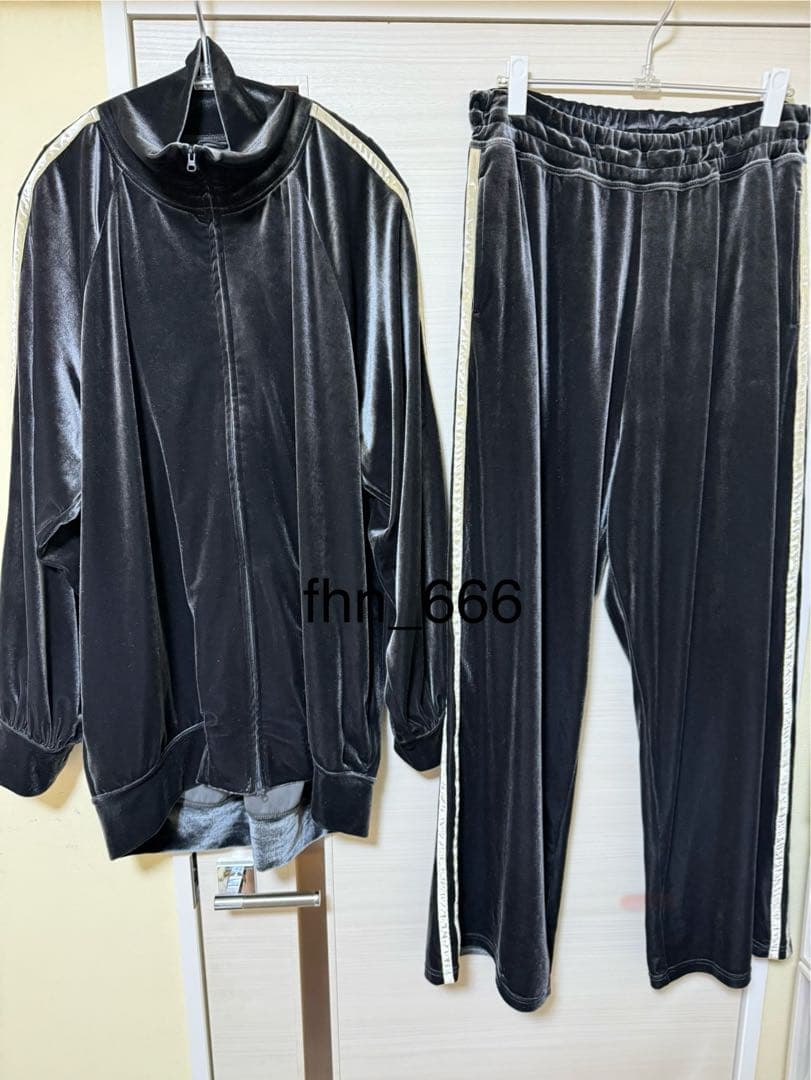 最終値下げ】HYDE着 SHARE SPIRIT ベロアセットアップ M - メルカリ