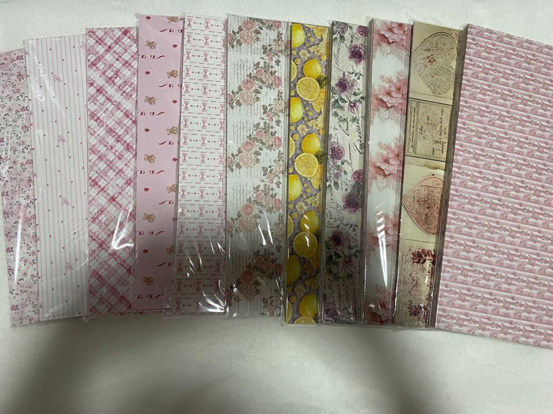 デザインペーパー まとめ売り③ まとめ売り】折り紙/デザインペーパー200枚セット売り - M11CH1B1'S