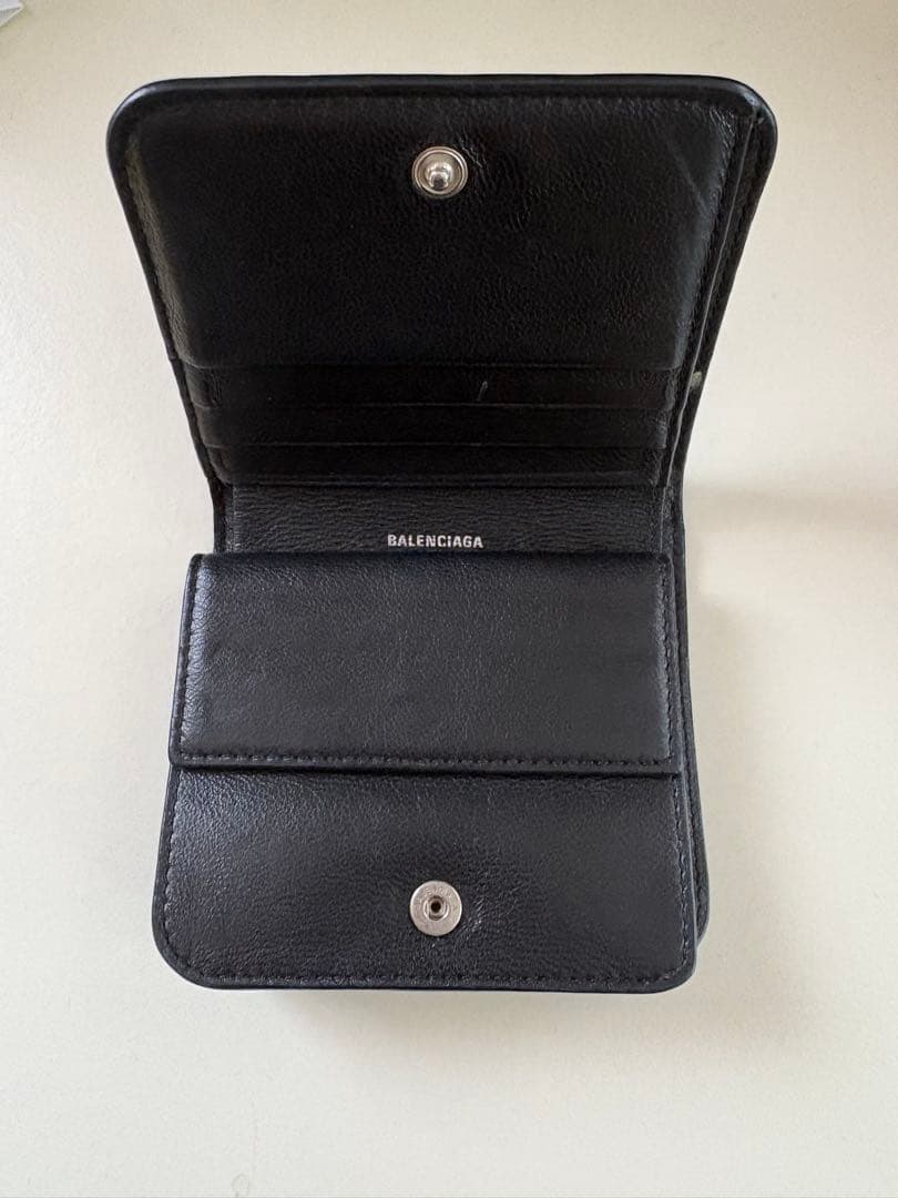 balenciaga ブラックレザー 2つ折り財布 - メルカリ