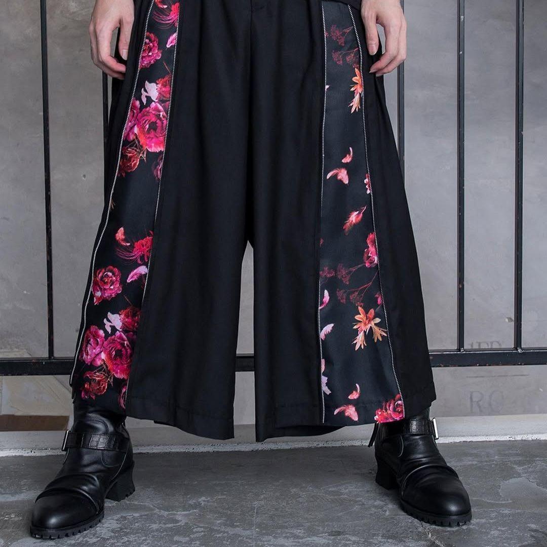 CIVARIZE Detectフラワー柄マチ付きZIPワイドパンツ CIVARIZE（シヴァーライズ）の「『CIVARIZE』フラワー柄マチ付きZIP