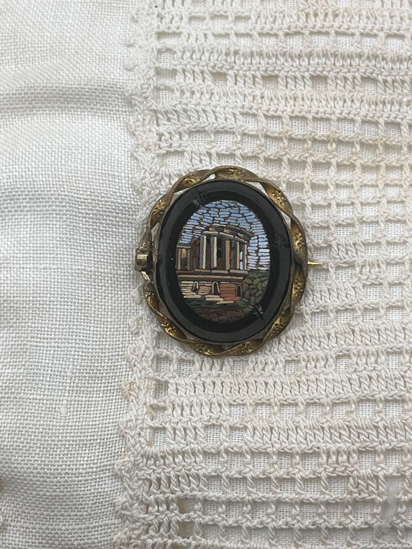 19世紀 イタリアアンティーク マイクロモザイク ブローチ - メルカリ