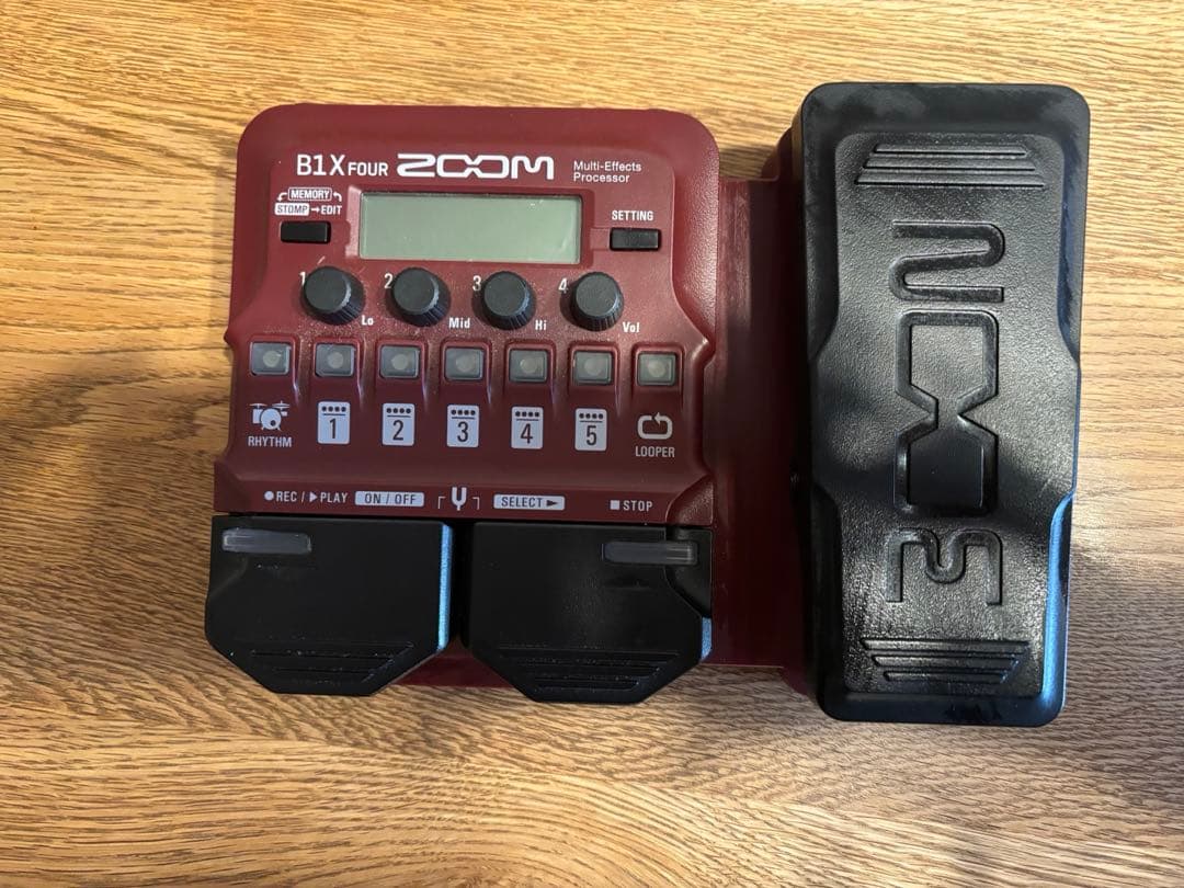 ZOOM B1X FOUR マルチエフェクトプロセッサー ZOOM新作 B1X FOURを徹底レビュー、解説！【22種モデリング音源有