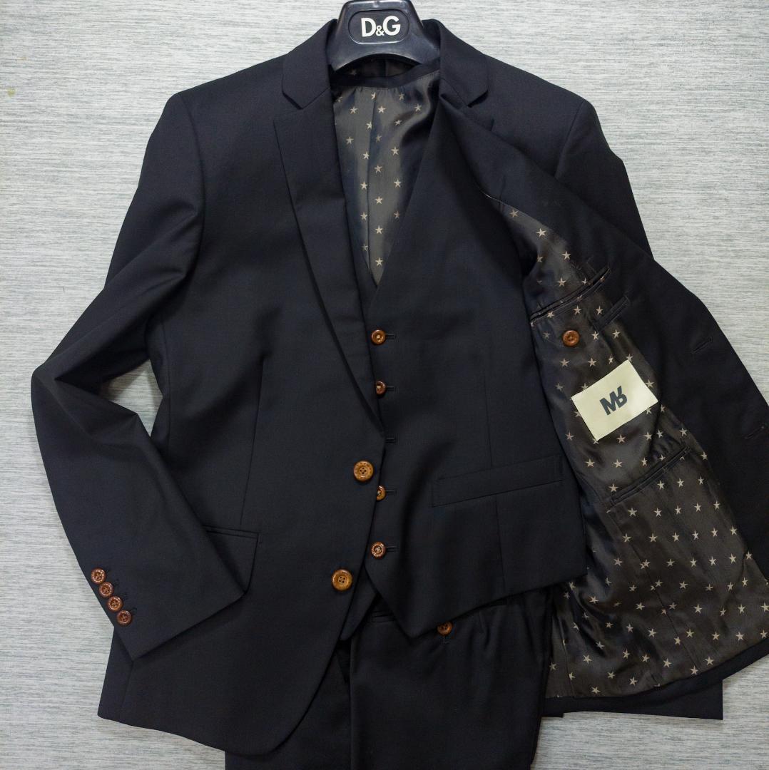 【極美品】MB スリーピーススーツ 黒 ブラック ウール100 日本製 裏地星柄 TAKEO KIKUCHI｜【Made in JAPAN】矢絣(やがすり)スーツ/スリーピース