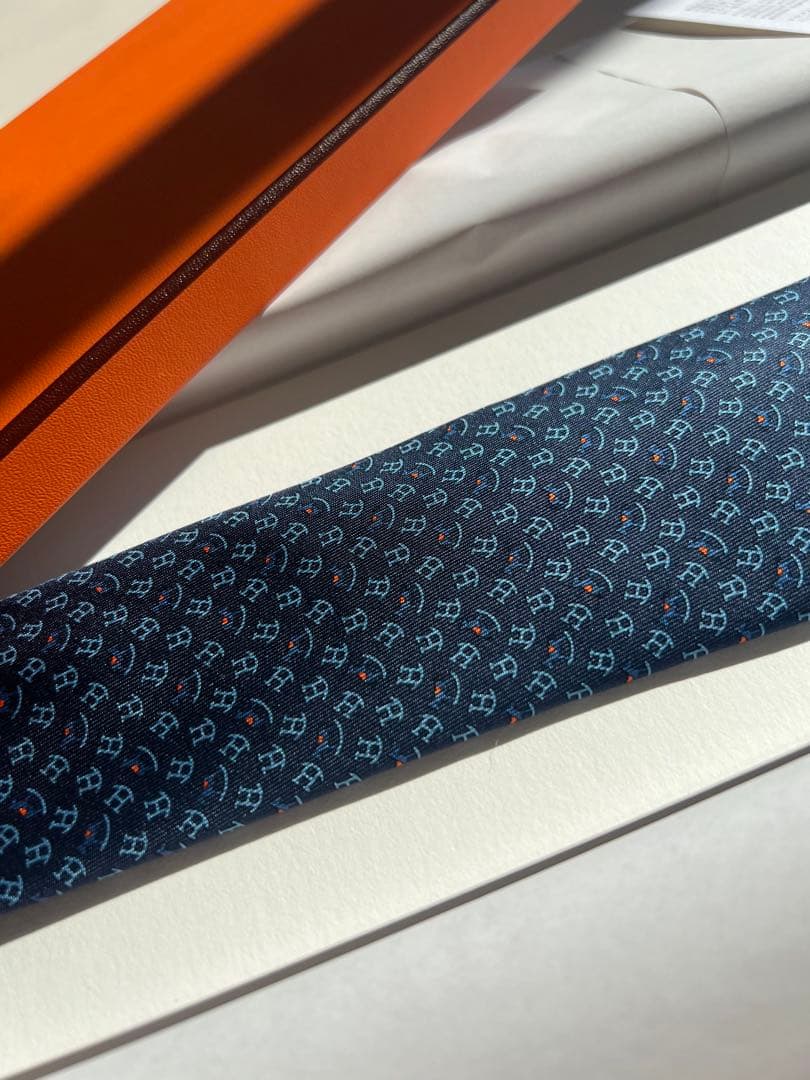 エルメス　ネクタイ　シルクツイルタイ 7 cm 《ロッキング・ホース》