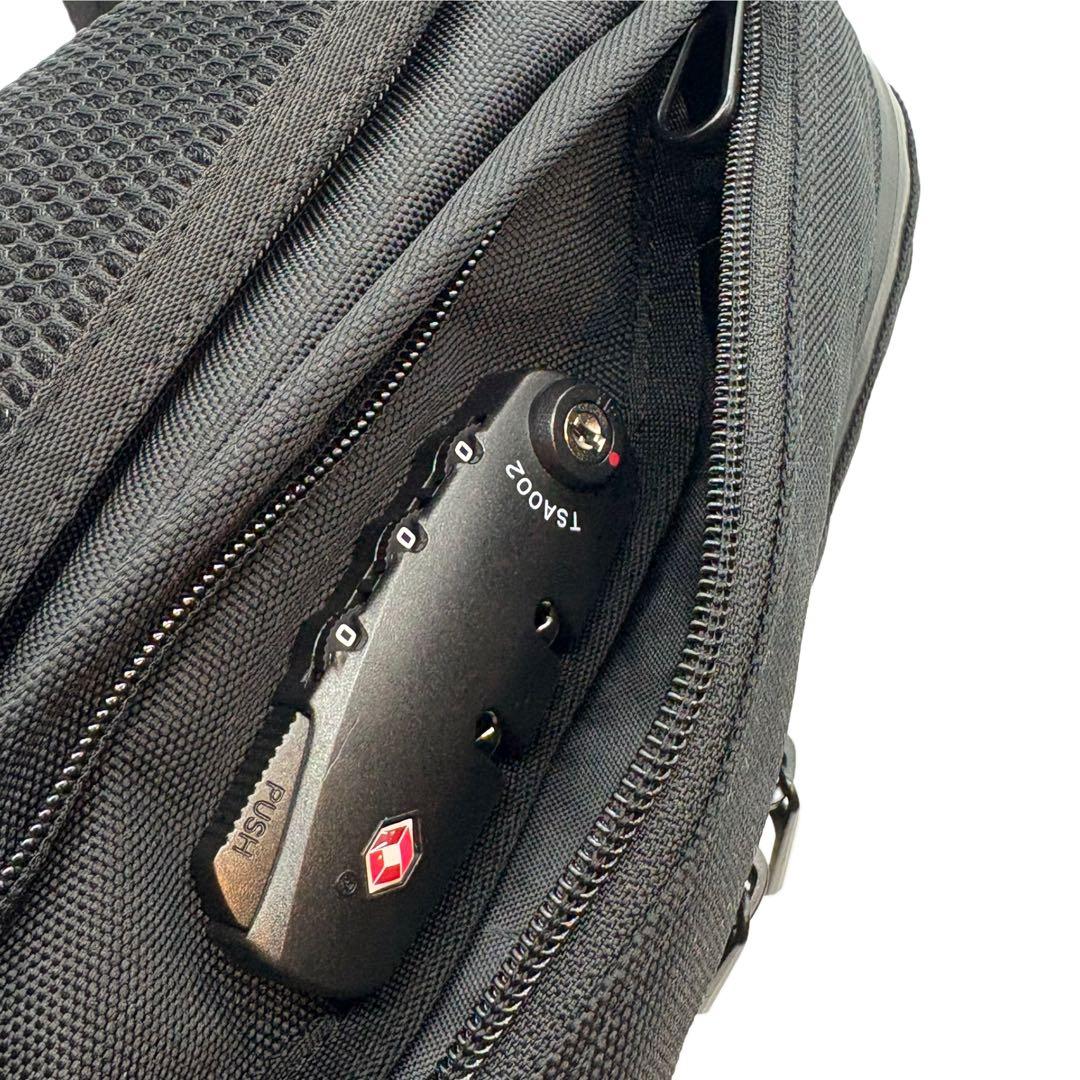 未使用 CONSPARA 最強トラベル 防刃ボディバッグ TSAロック付き 黒