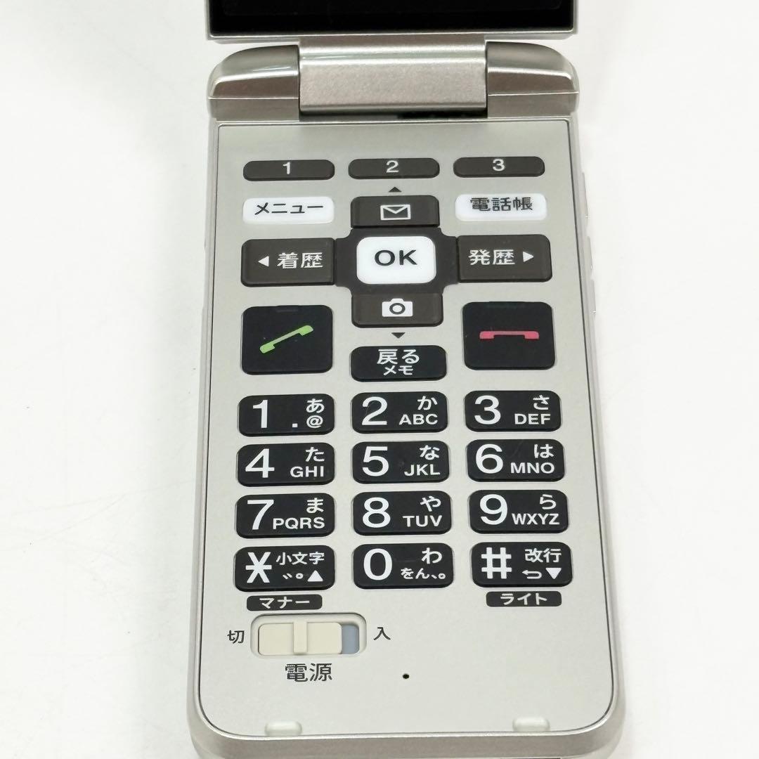 au かんたんケータイ ライト KYF43 シャンパンゴールド 超美品 判定