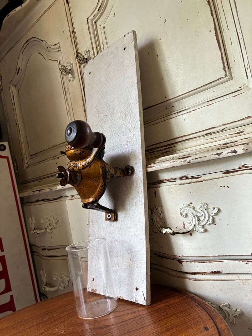 アンティーク 壁掛けコーヒーミル グラインダー 本体のみ 金色100年