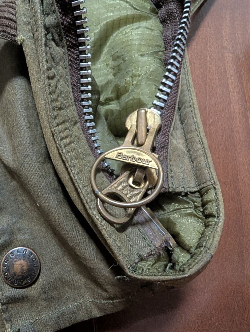 BARBOUR ヘルメットバッグ リメイク 再構築 - メルカリ