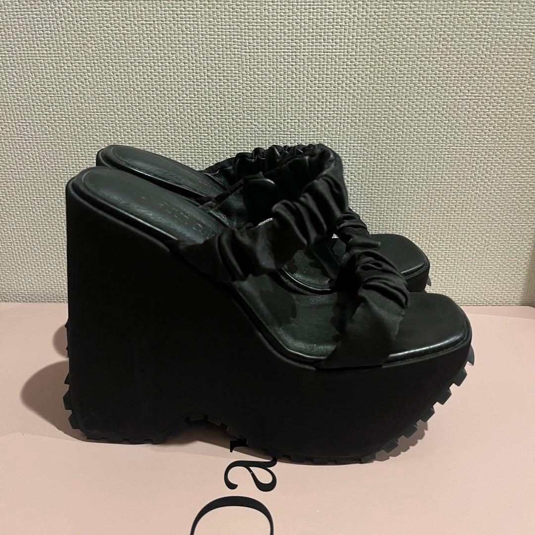 ダーリッチ Darich プラットフォームサンダル ブラック - メルカリ