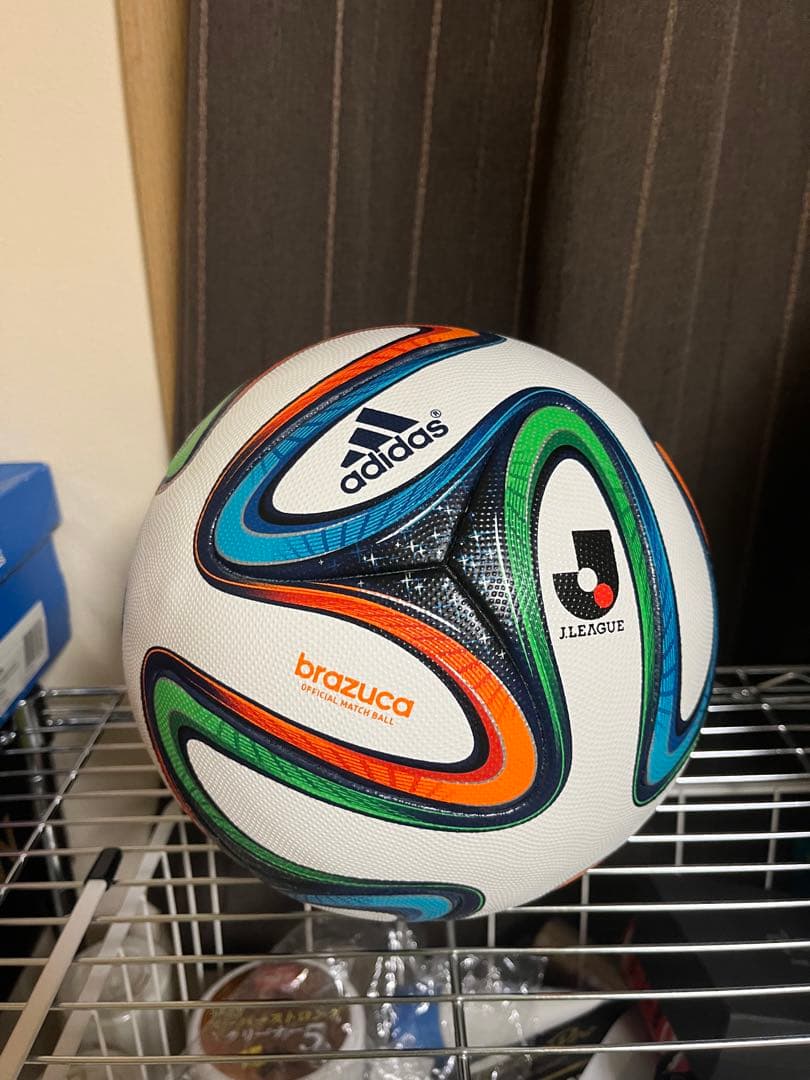 アディダス サッカーボール ブラズーカ 5号球 - メルカリ