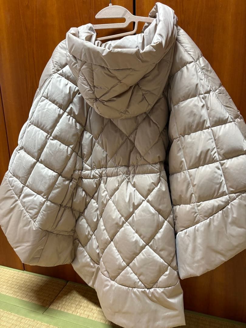 アナイANAYI キルティングフードダウンポンチョ ケープ - メルカリ