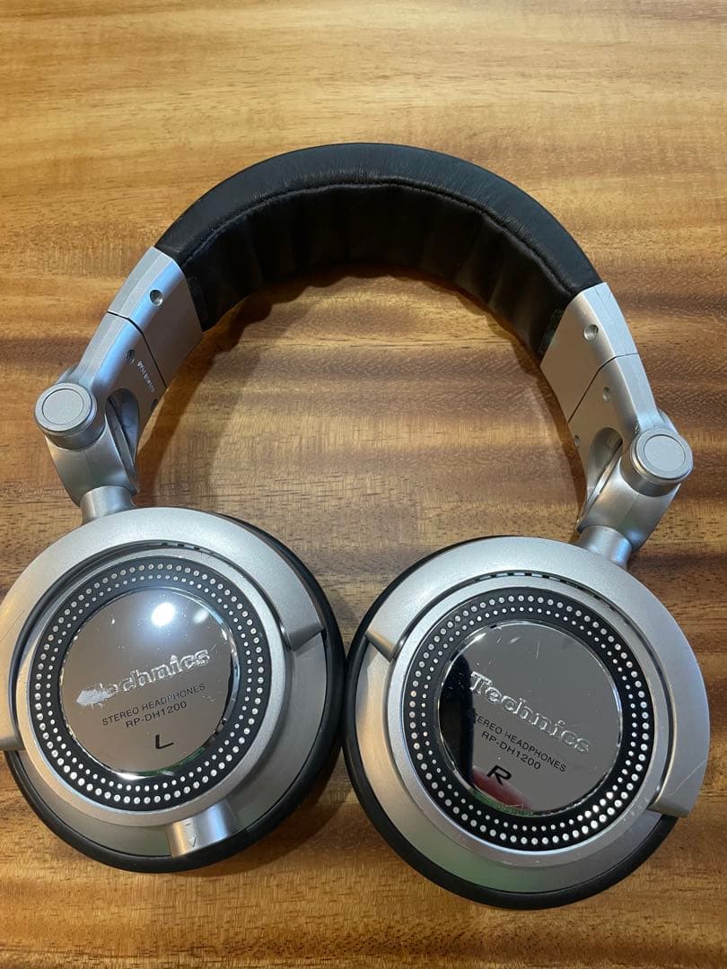 TechnicsステレオヘッドホンシルバーRP-DH1200 ヨドバシ.com - テクニクス Technics RP-DH1200 密閉型ステレオ