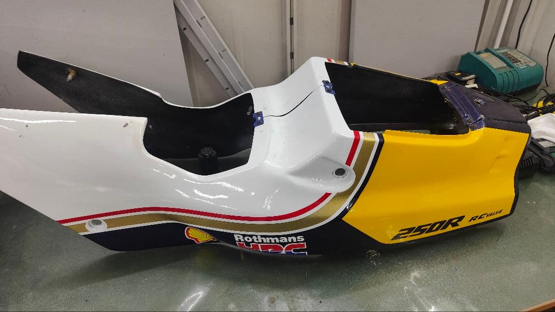 NSR250R MC18 89 中華カウル - メルカリ