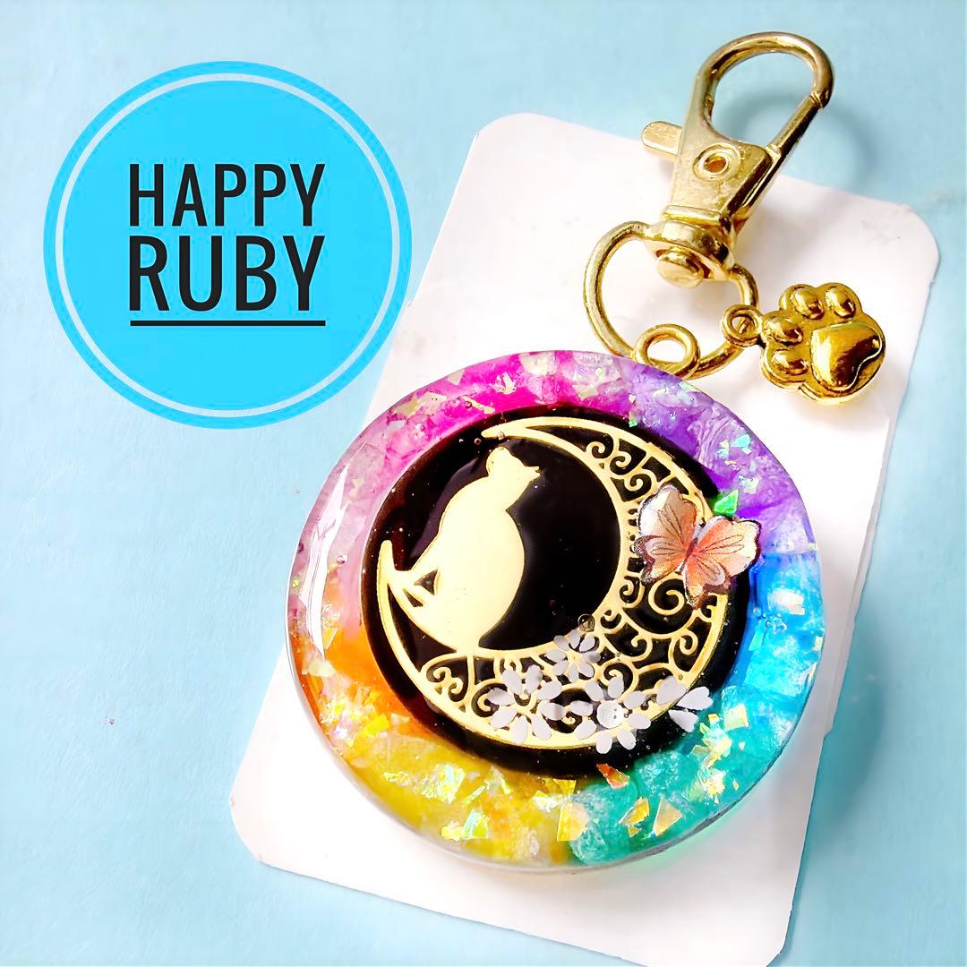 022 哀愁のねこさんと三日月 虹色 オルゴナイト レジンネックレス 受注