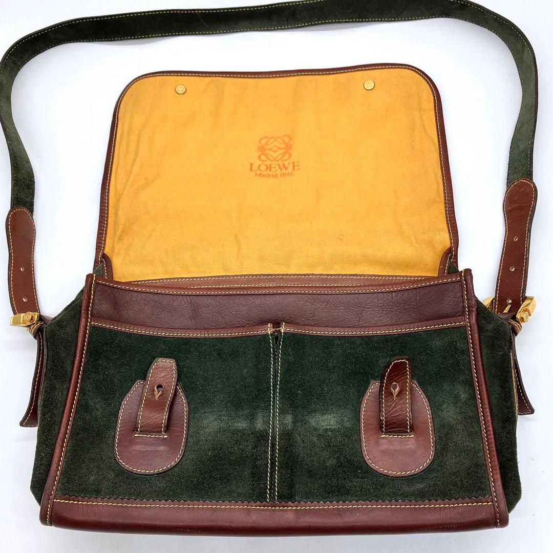 LOEWE】メッセンジャーバッグ アナグラム ゴールド金具 スエード