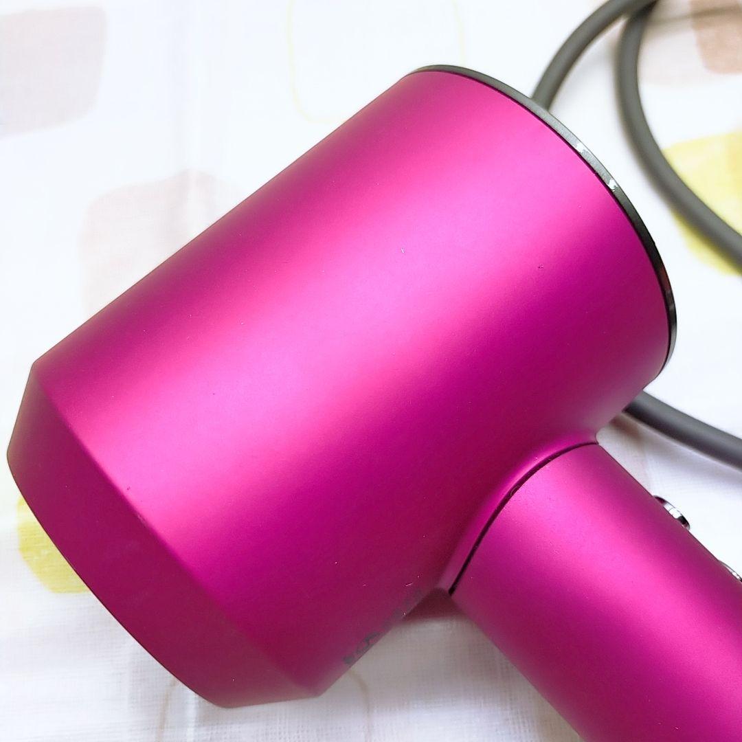 《ほぼ未使用》 ダイソン ドライヤー HD03 Dyson