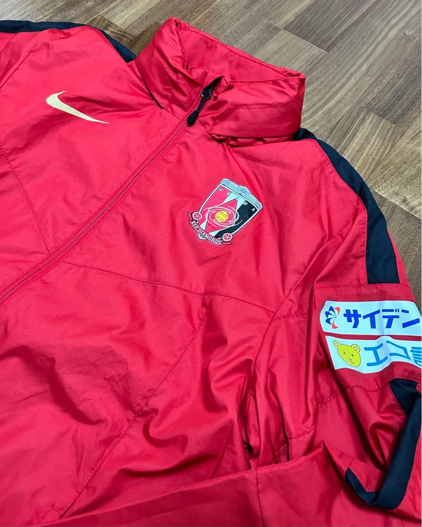 激レア非売品‼️浦和レッズ 2017シーズン選手支給品ピステ ウィンド