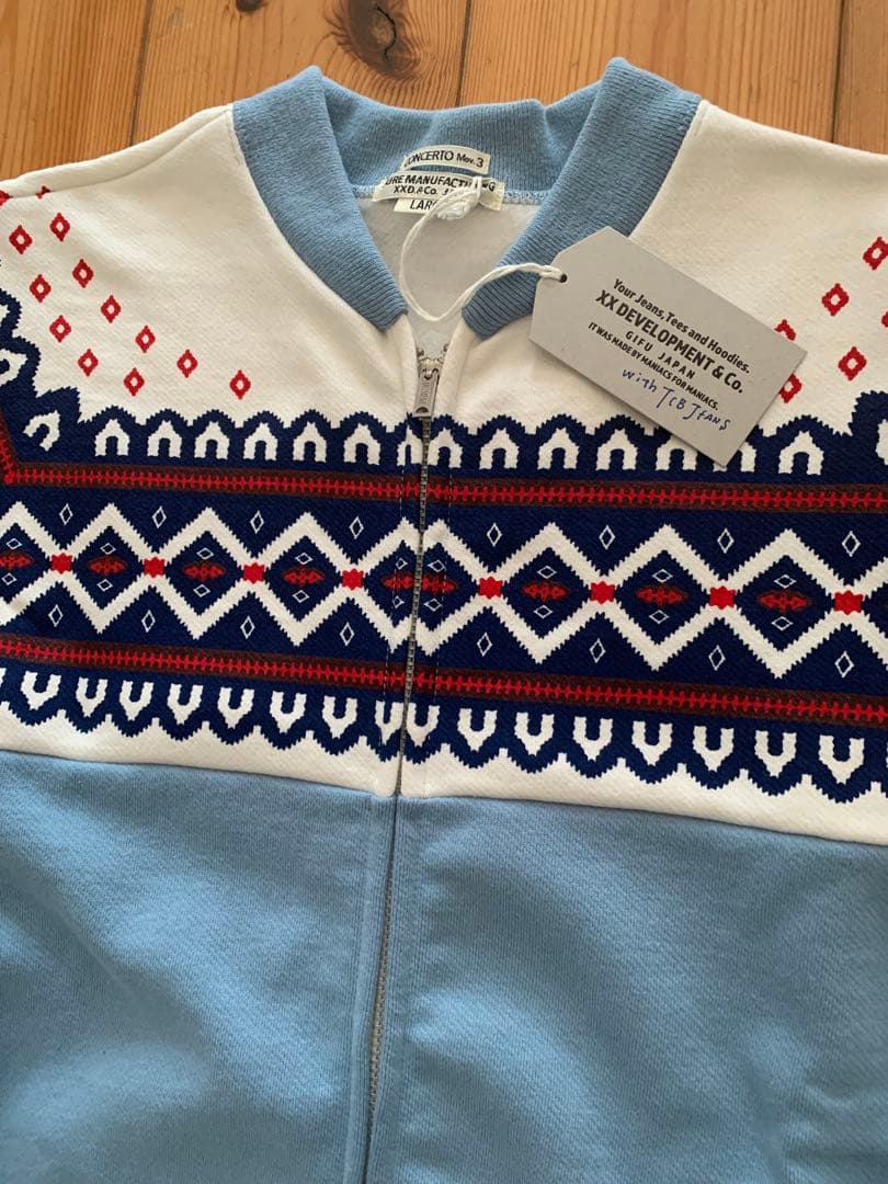 xxdevelopment×TCBJEANS 雪柄ジップスウェット - メルカリ