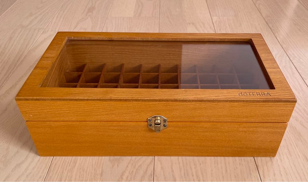Nao*様専用】doTERRA(ドテラ) ウッドボックス(木箱)50本収納 - メルカリ