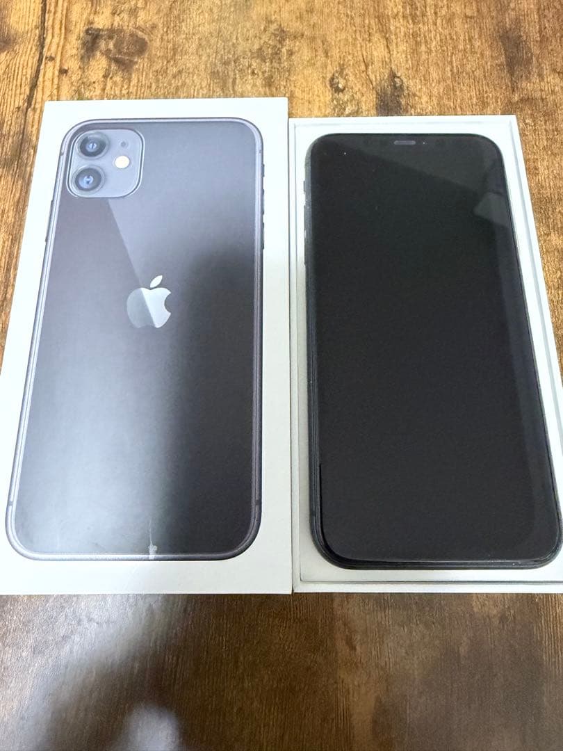 iPhone11 64GB SIMロック解除済み - メルカリ