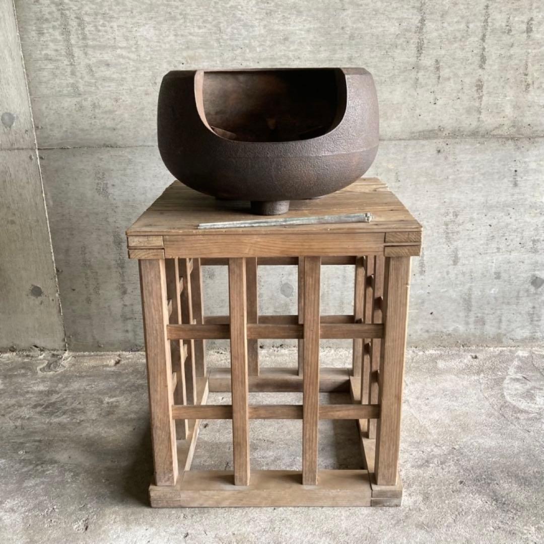 古い風炉 釜 火鉢 囲炉裏 五徳 鉄製 茶釜 灰付 茶道具 和風 古道具