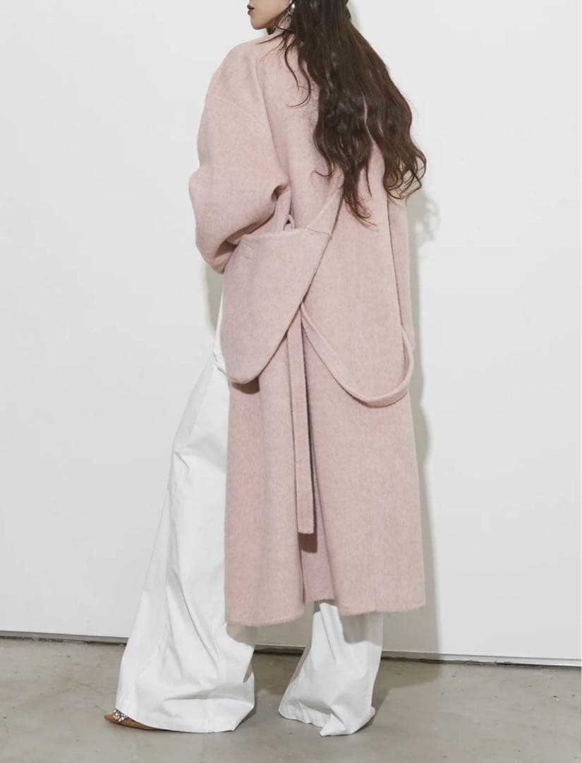 ANDREA&Co ペールピンクウールコート - メルカリ