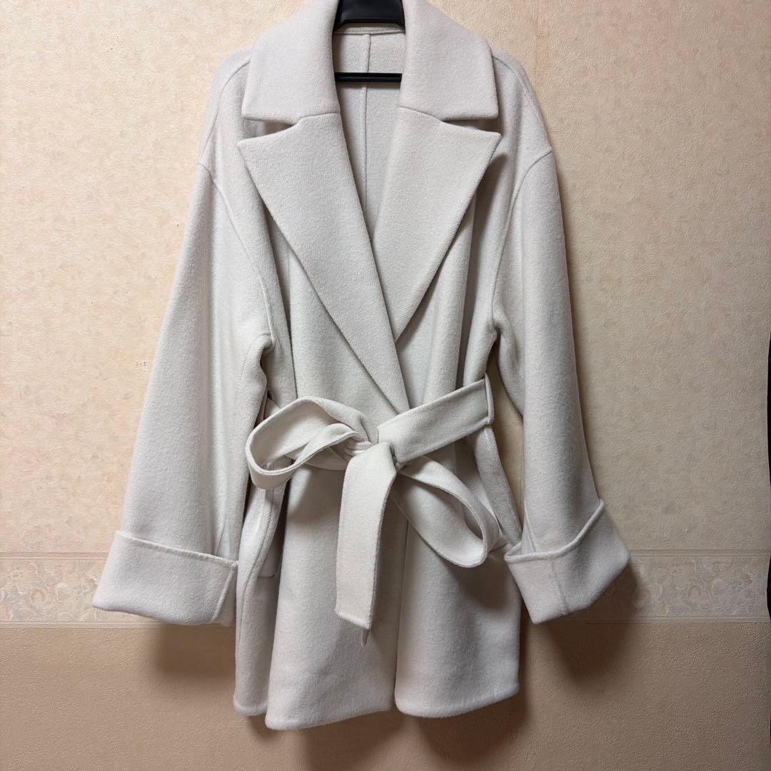 試着のみ Arpege story ミドル丈テーラーリバーコート オフ白 2 - メルカリ