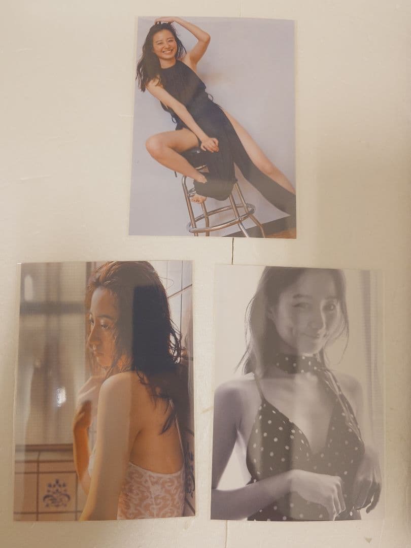 直筆サインメッセージ入り本＆イベント限定ポスター＆生写真】高田里穂